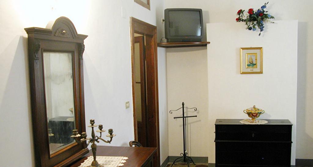 ホテル Residenza Sant'Emiliano トレビ エクステリア 写真