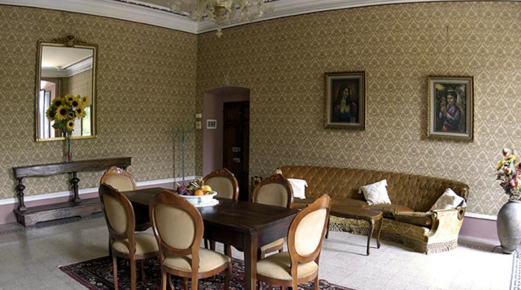 ホテル Residenza Sant'Emiliano トレビ エクステリア 写真
